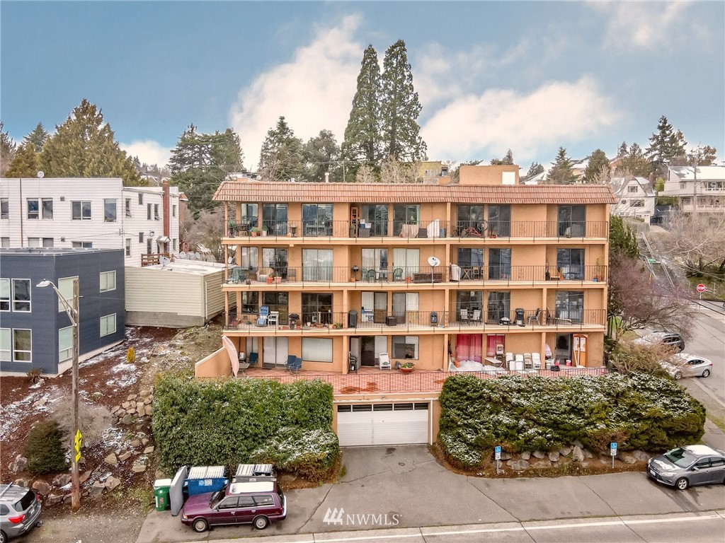 3905 4th Ave NE Unit 201 Unit 201 Seattle WA 98105