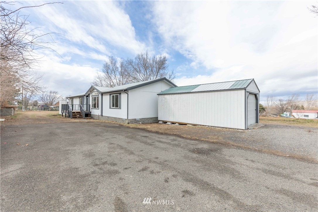 32804 N 197 Pr NE Benton City WA 99320