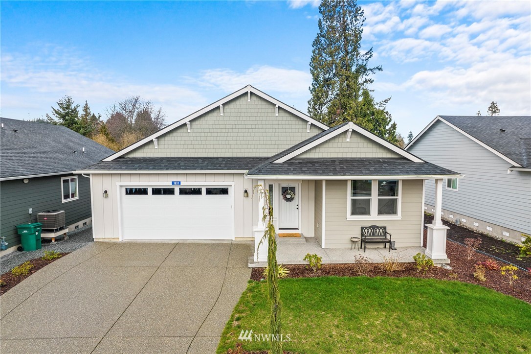 1631 River Walk Ln Unit  Burlington WA 98233