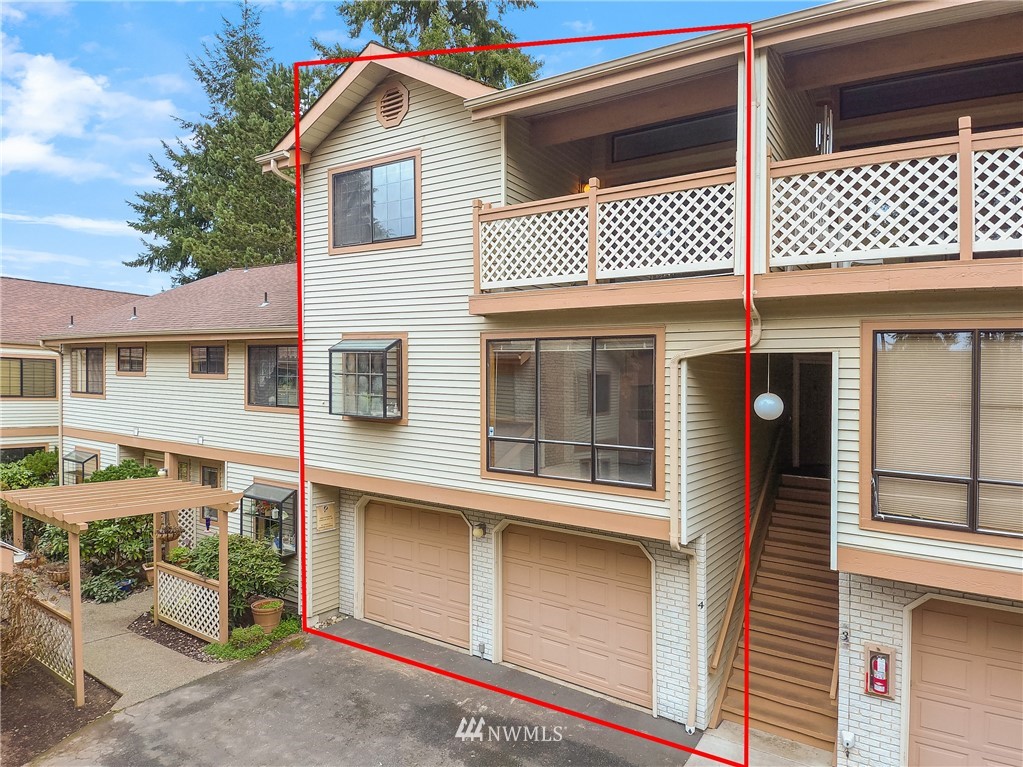 1572 NE 177th Unit A-4 Unit A-4 Shoreline WA 98155