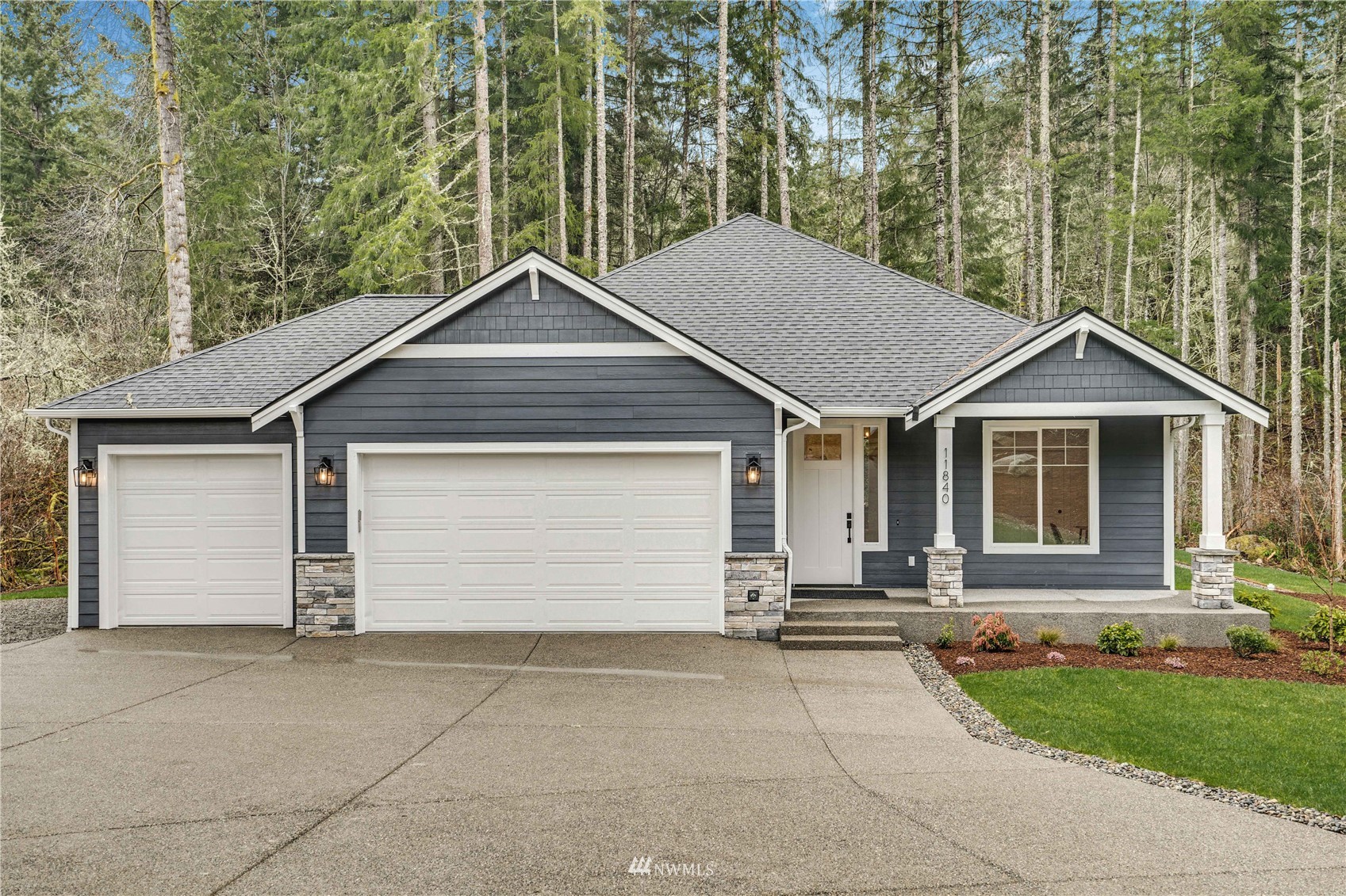 11840 Windtree Ln SE Unit  Rainier WA 98576