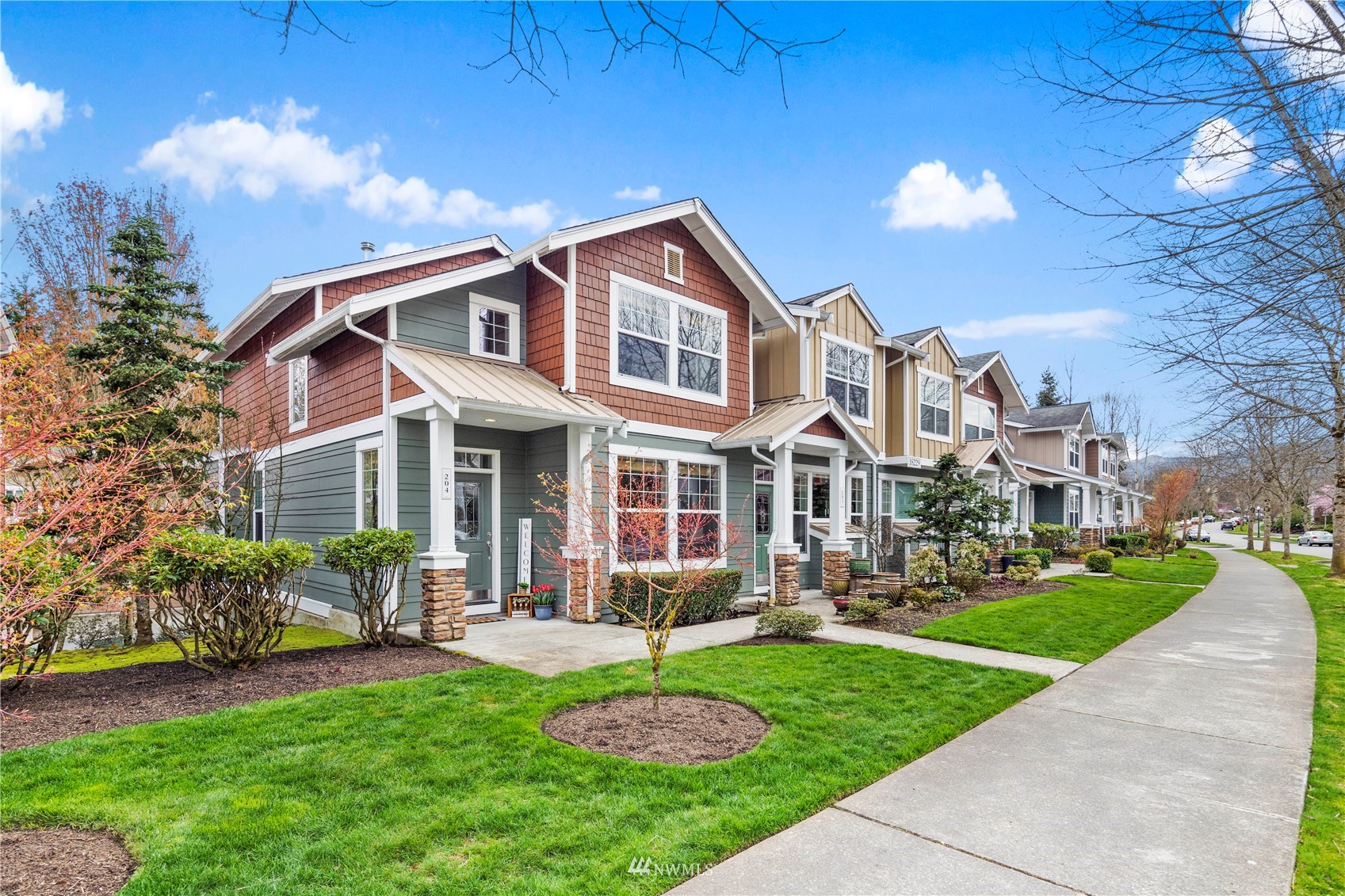 35229 SE Kinsey St Unit 204 Unit 204 Snoqualmie WA 98065