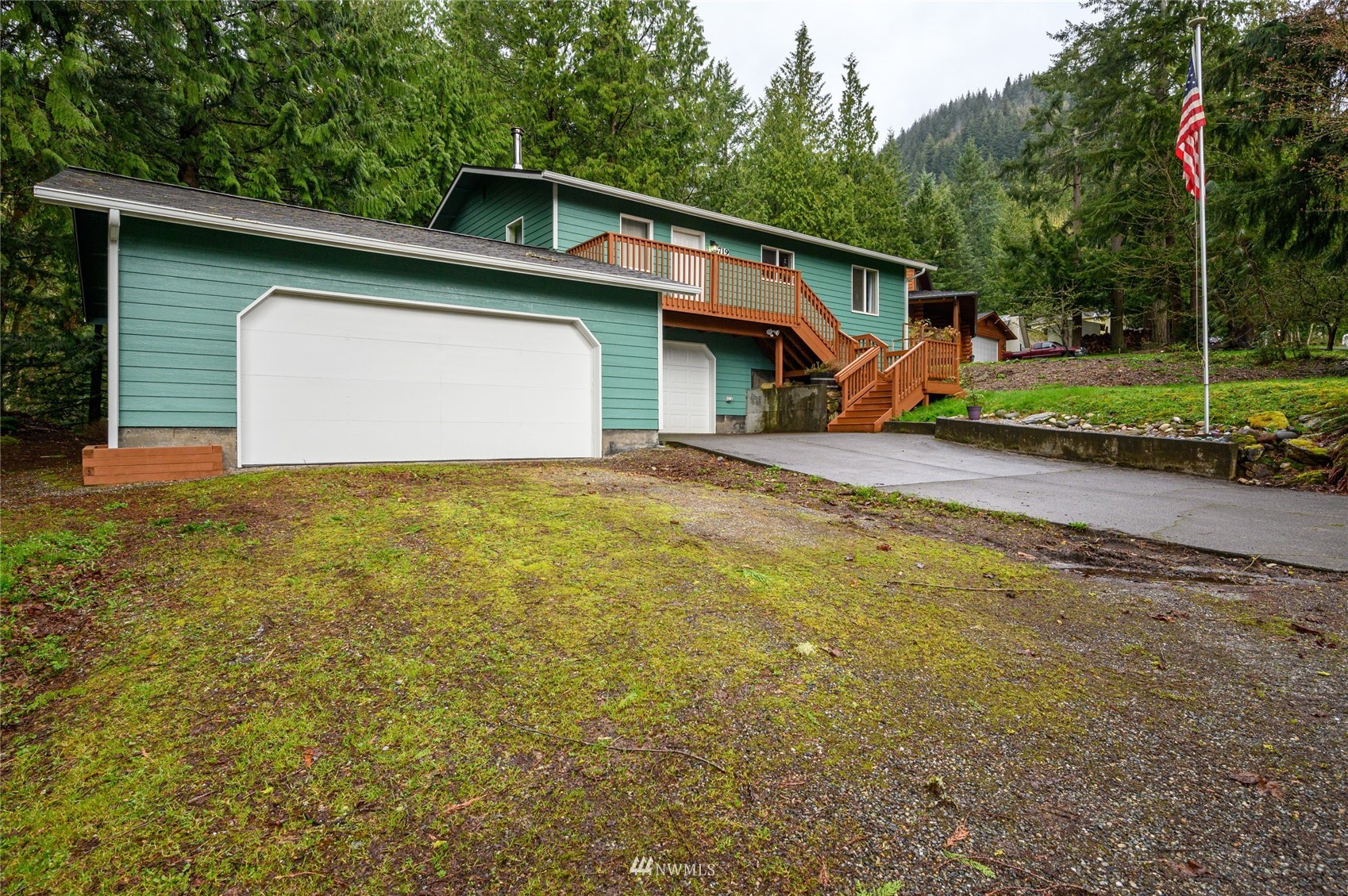 719 West Rd Glenhaven WA 98284