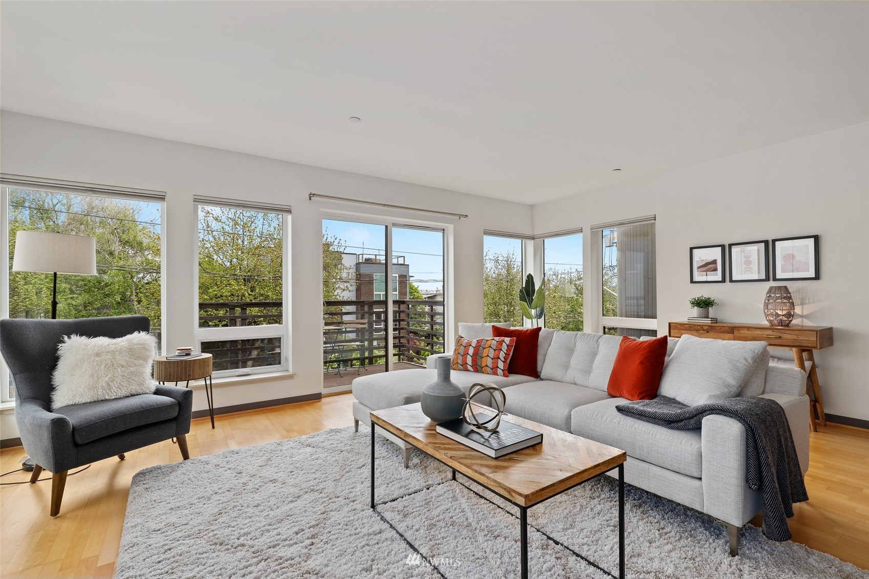 4217 Fremont Ave N Unit 6 Unit 6 Seattle WA 98103
