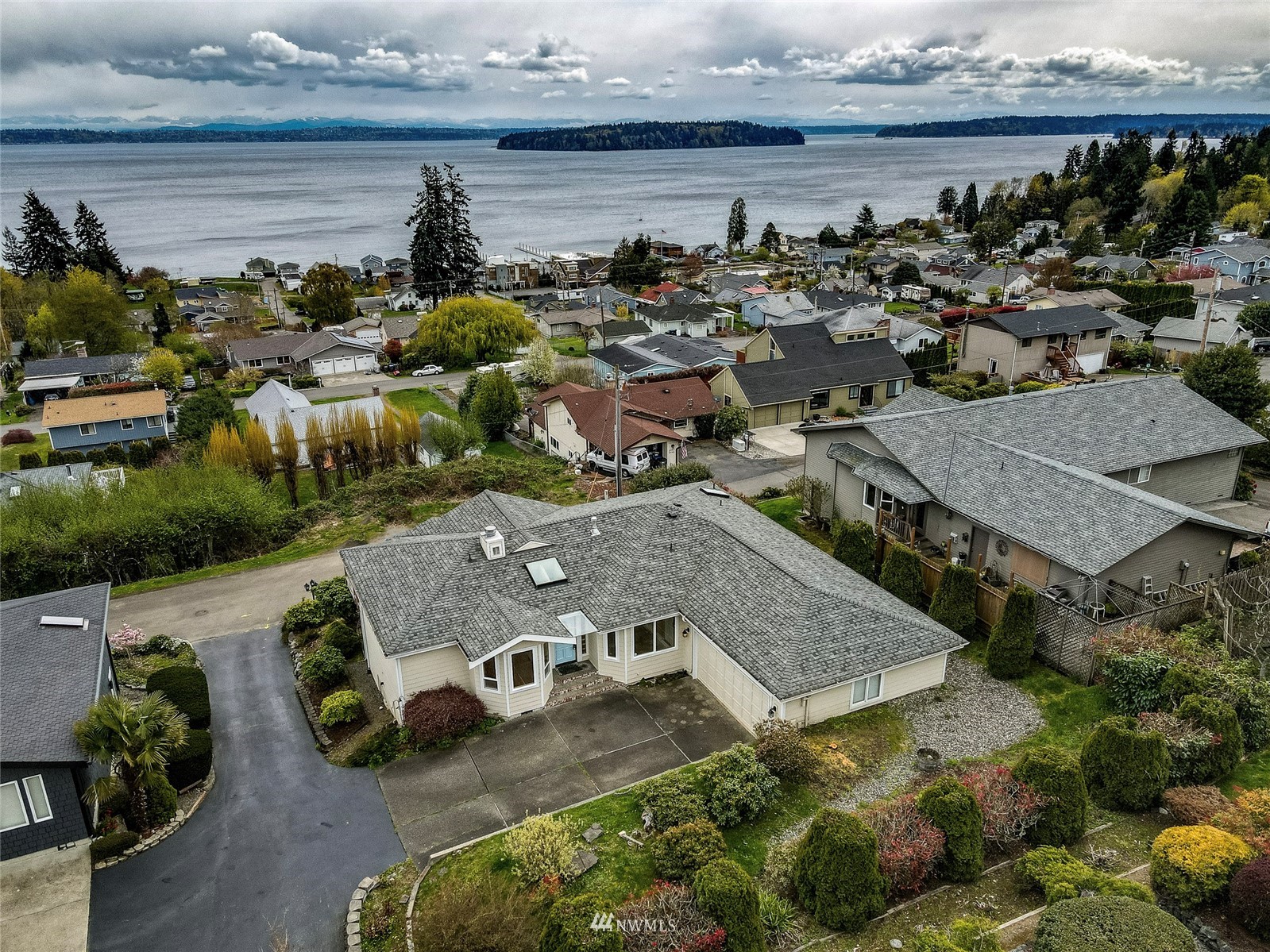 2506 3rd Ave E Manchester WA 98366
