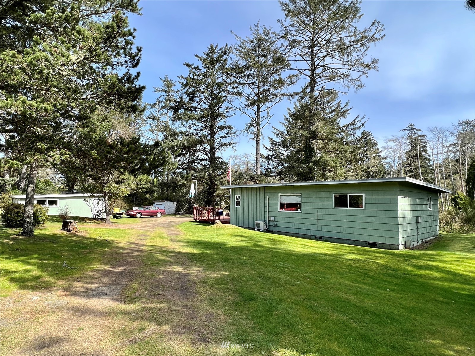 3633 State Route 105 Unit  North Cove WA 98547