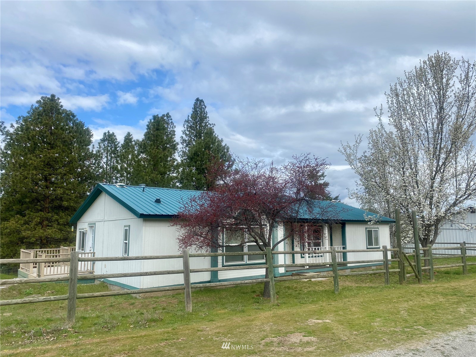 26 Dick Creek Rd Unit  Keller WA 99140