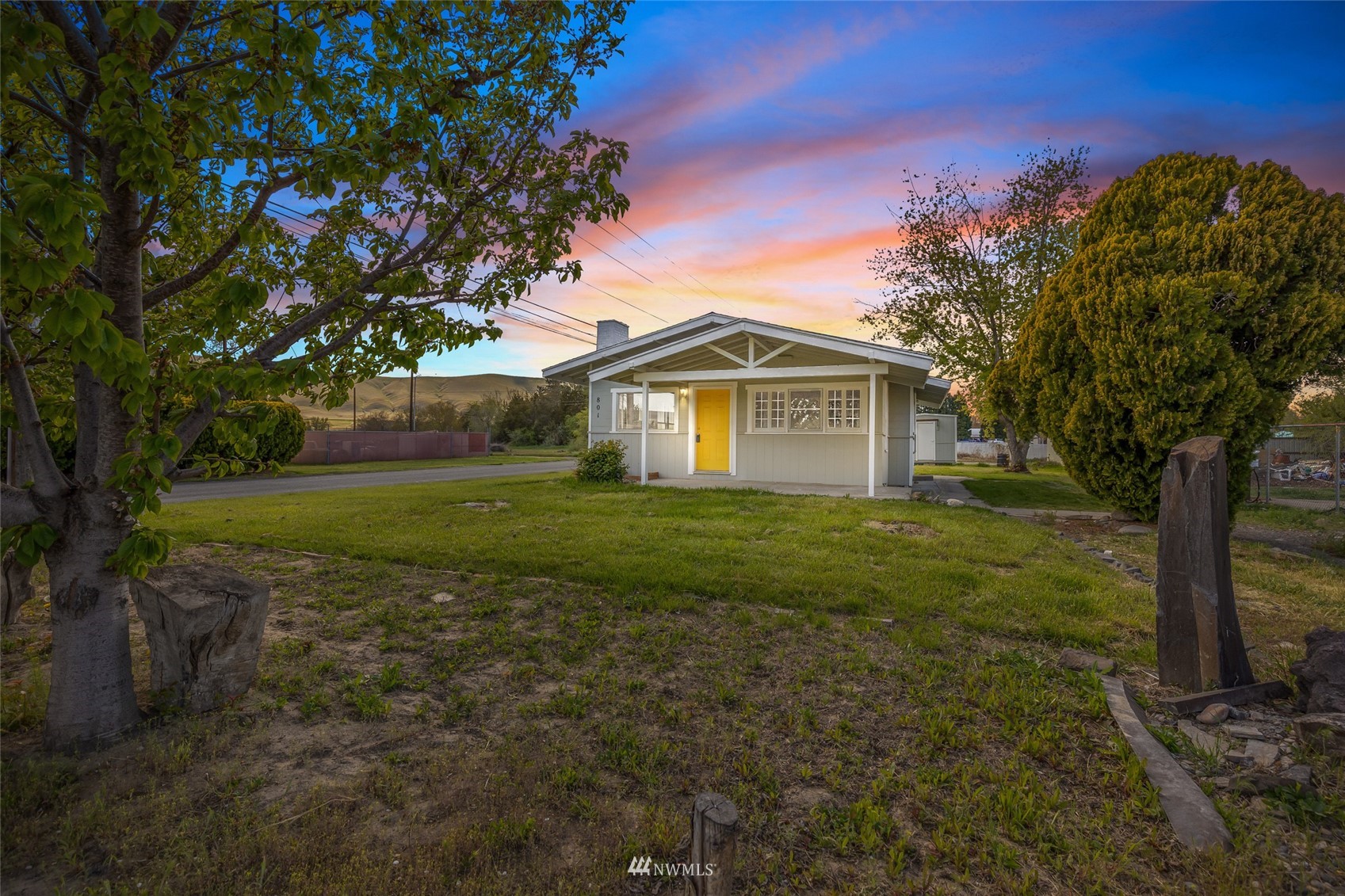 801 10th St Benton City WA 99320