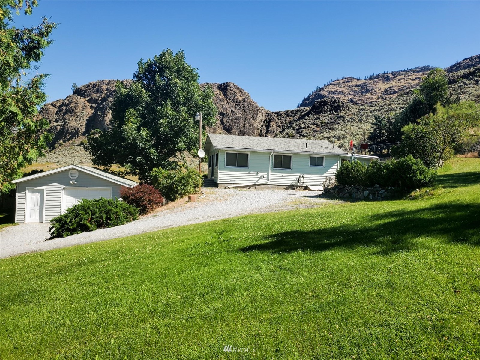1194 Loomis-Oroville Rd Loomis WA 98827