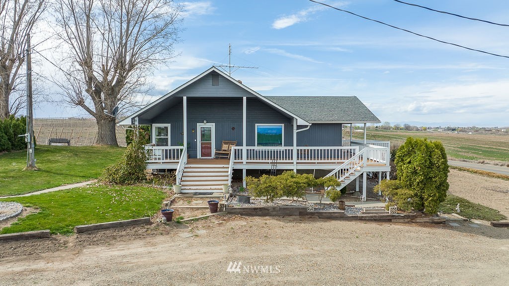 740 Gap Rd Granger WA 98932