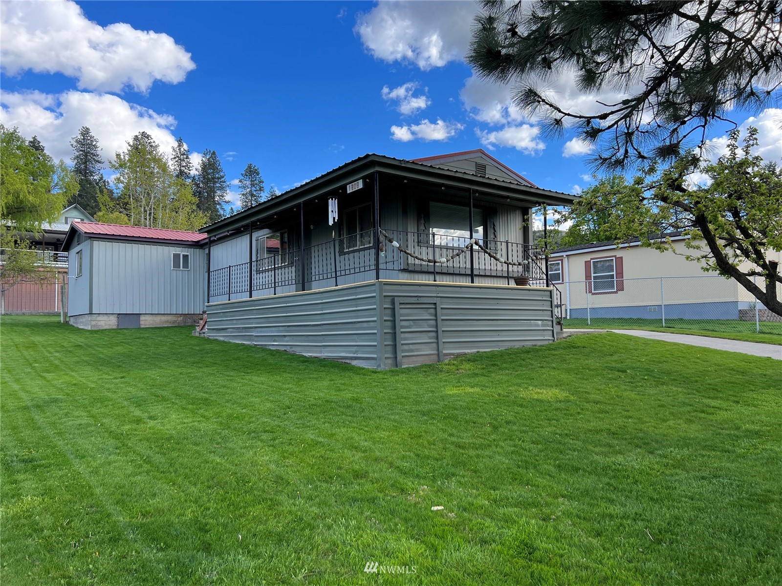 1208 Ponderosa Ave Unit  Seven Bays WA 99122