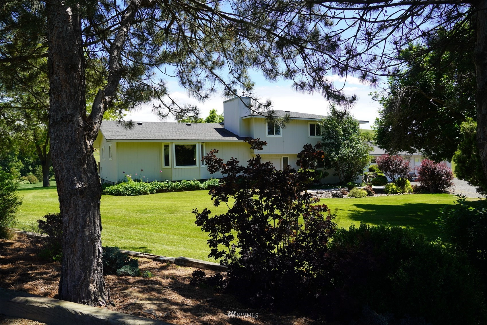 15584 Harvey Shaw Rd Prescott WA 99348