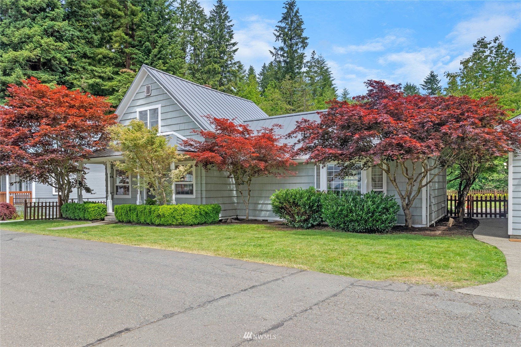 409 Cothary St Wilkeson WA 98396
