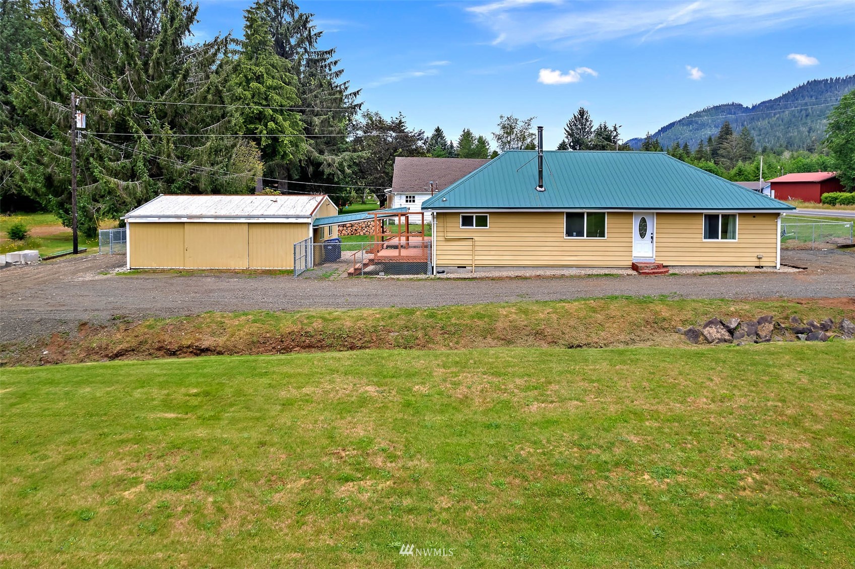 5465 US HWY 101 Humptulips WA 98552