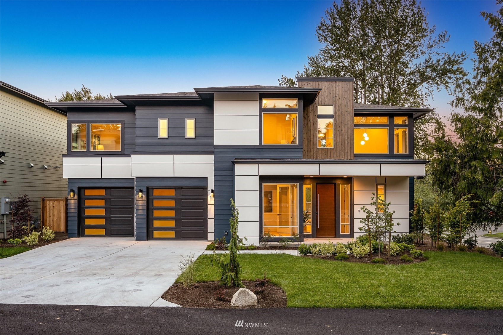 12413 NE 104th St Unit  Kirkland WA 98033