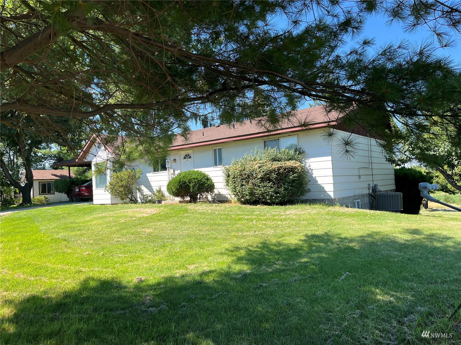 13941 Yakima Valley Hwy Zillah WA 98953