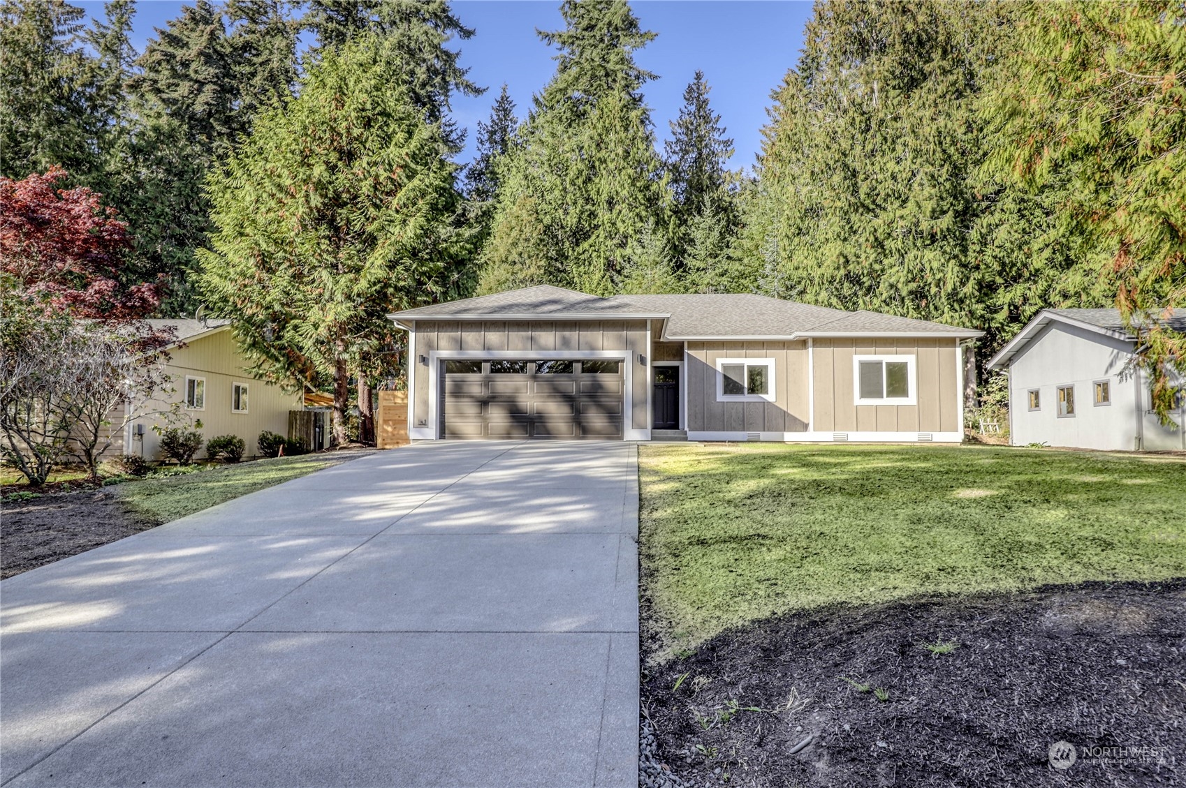 560 Montgomery Ln Unit  Port Ludlow WA 98365