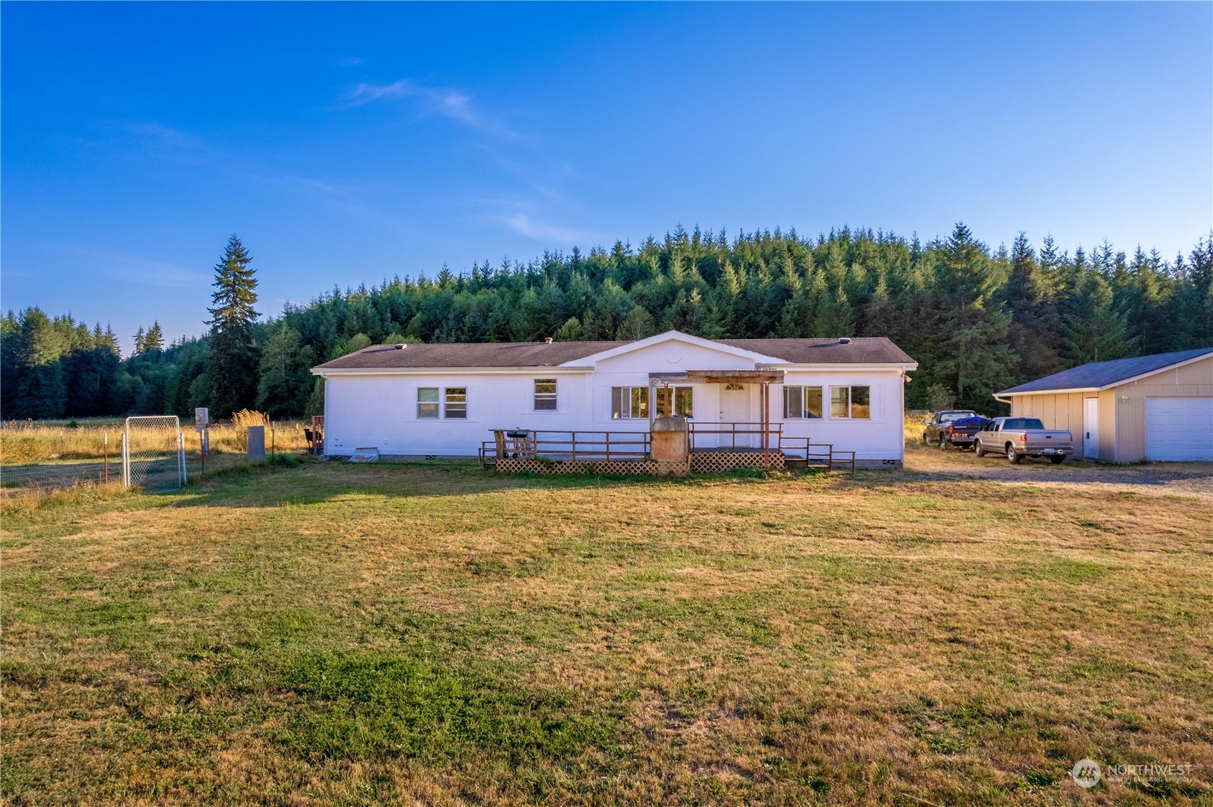1023 W Beeville Loop Matlock WA 98560