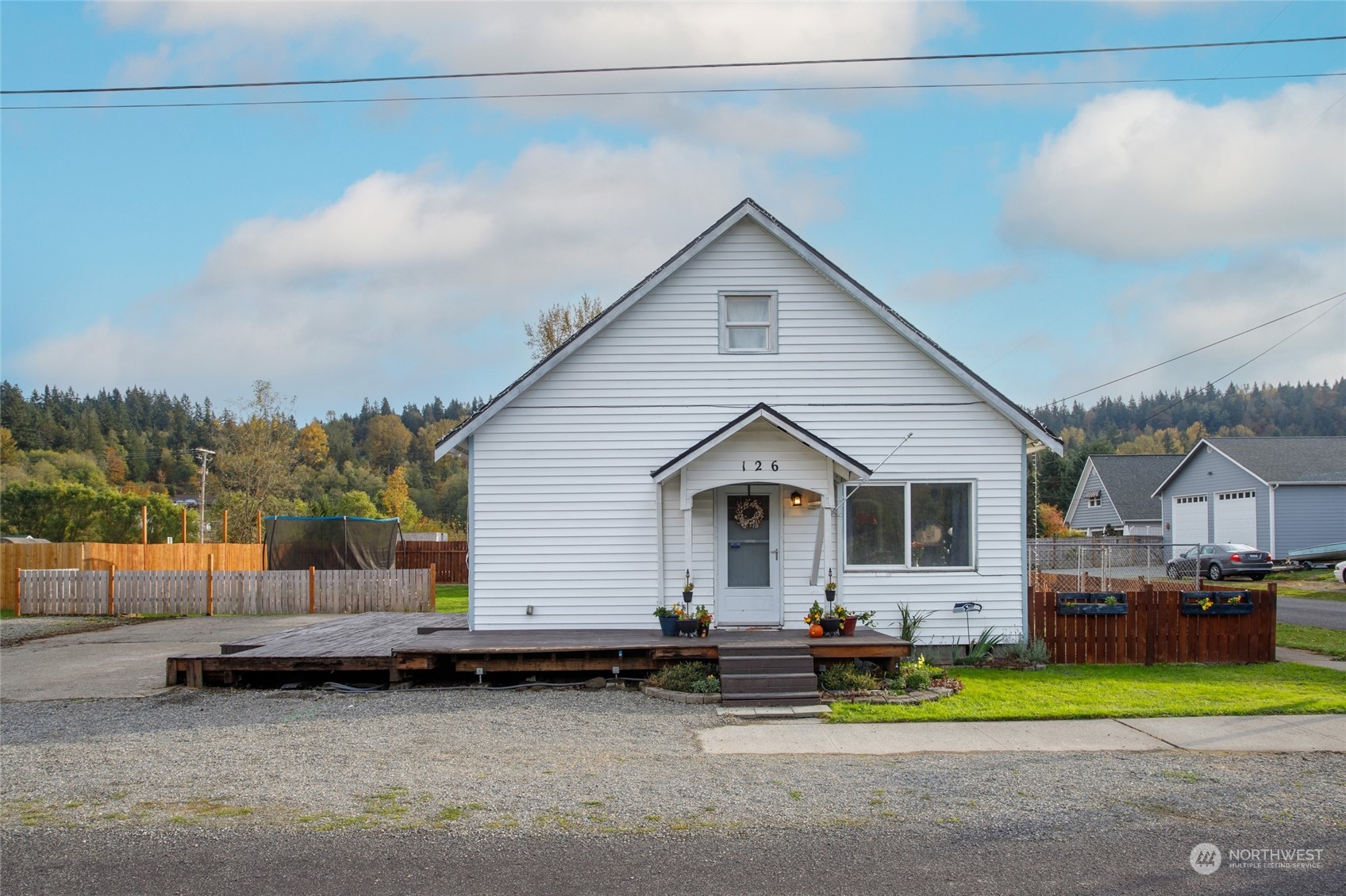 126 SW 2nd St South Prairie WA 98385