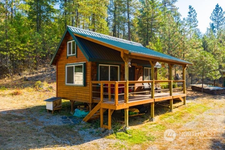 5165 Highway 25 S Hunters WA 99137