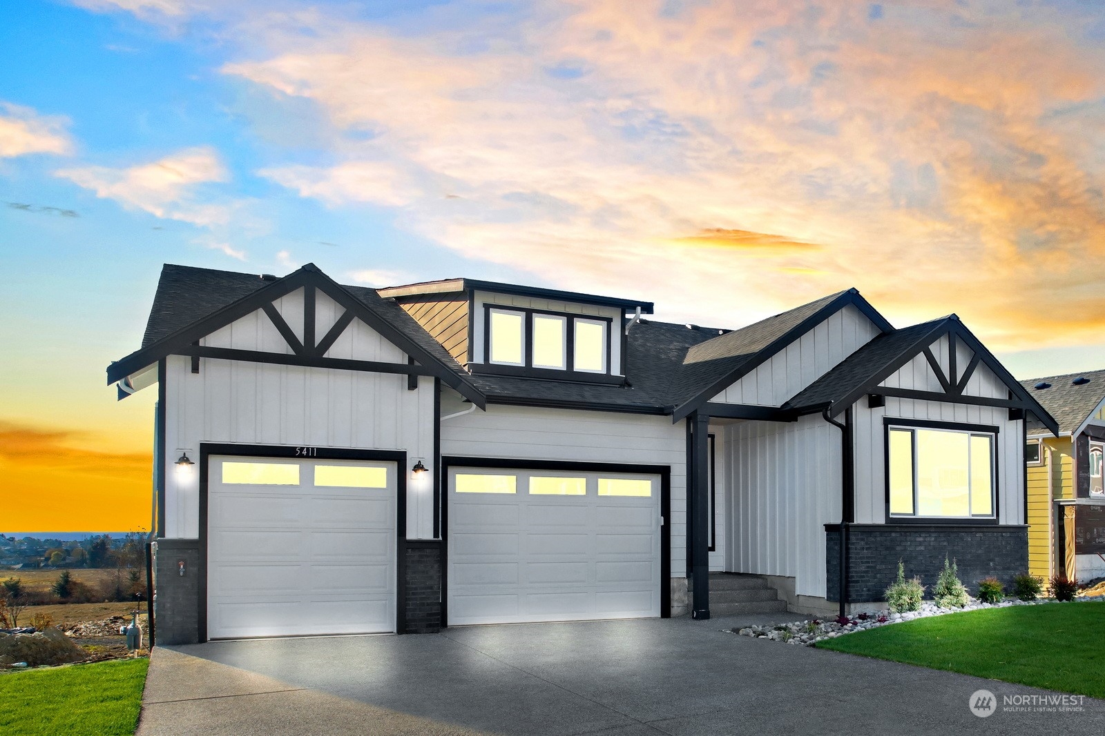5427 Lonicera Dr Unit  Blaine WA 98230