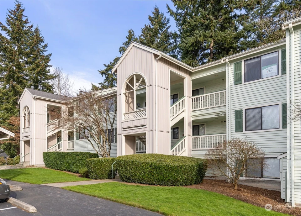25010 98th Pl S Unit B202 Unit B202 Kent WA 98030