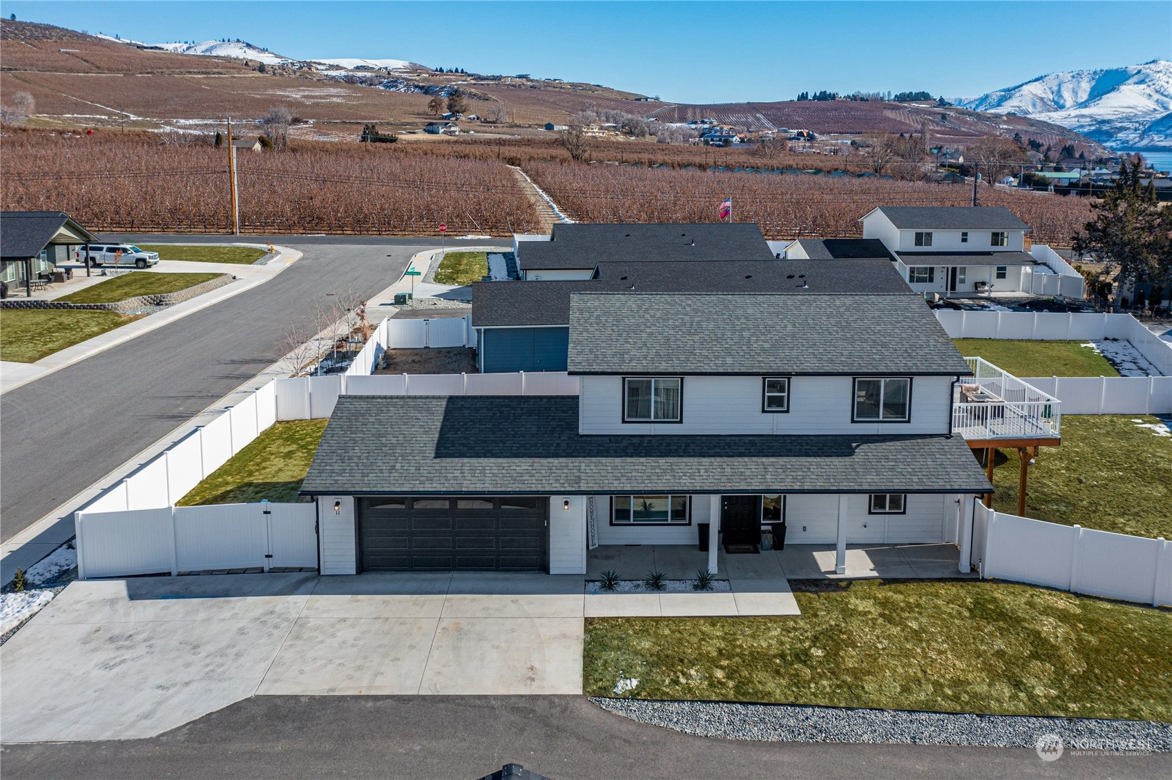 11 Jonagold Ln Manson WA 98831