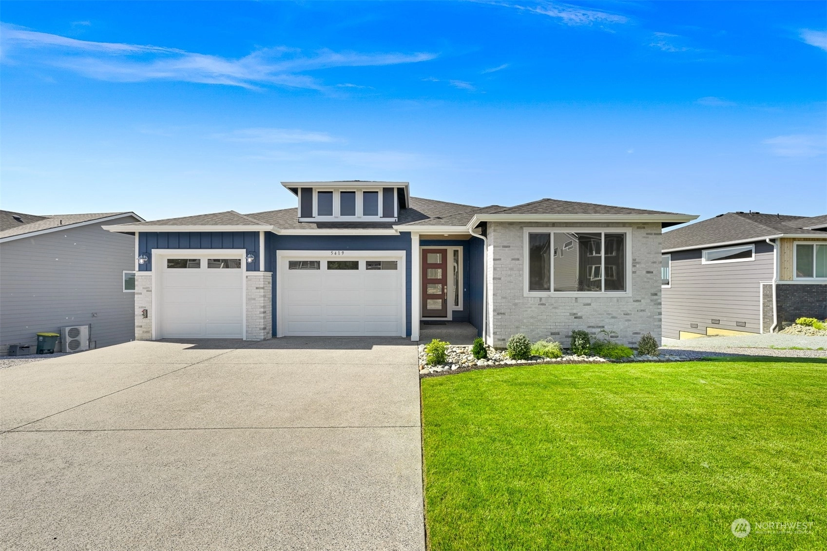 5419 Lonicera Dr Unit  Blaine WA 98230