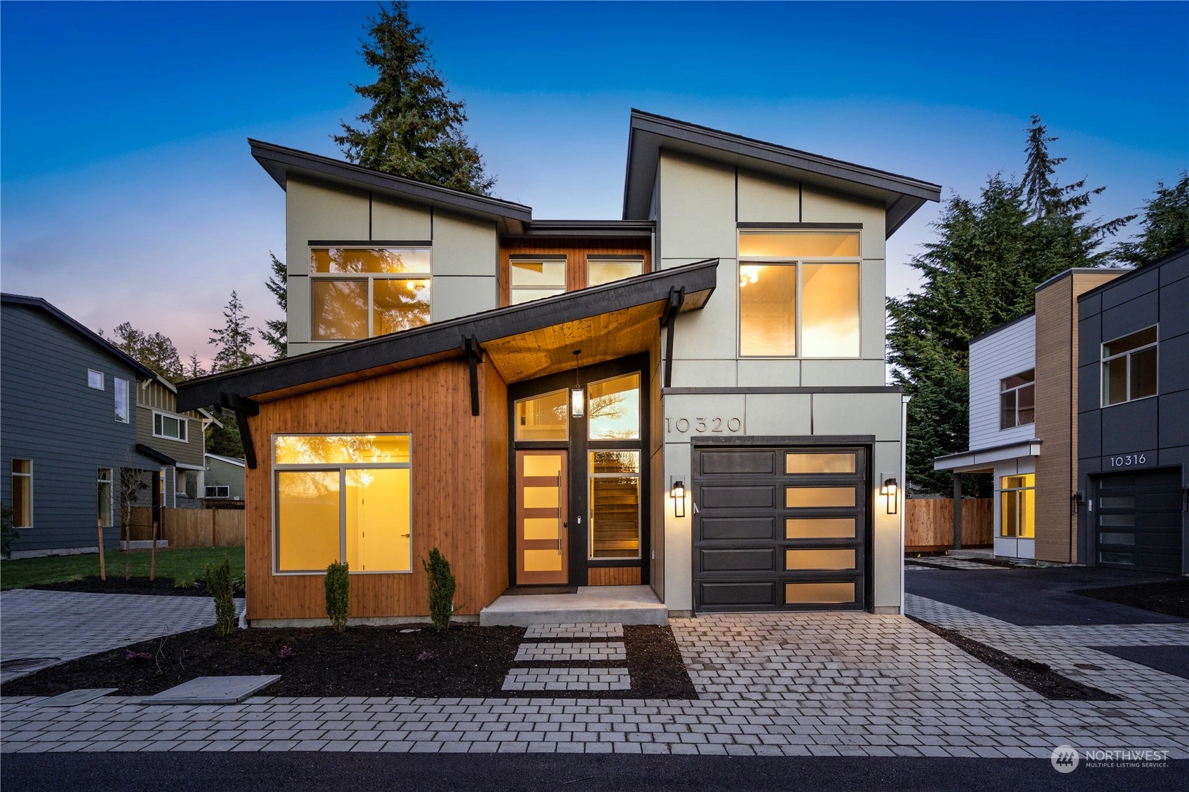10320 126th Ln NE Unit  Kirkland WA 98033