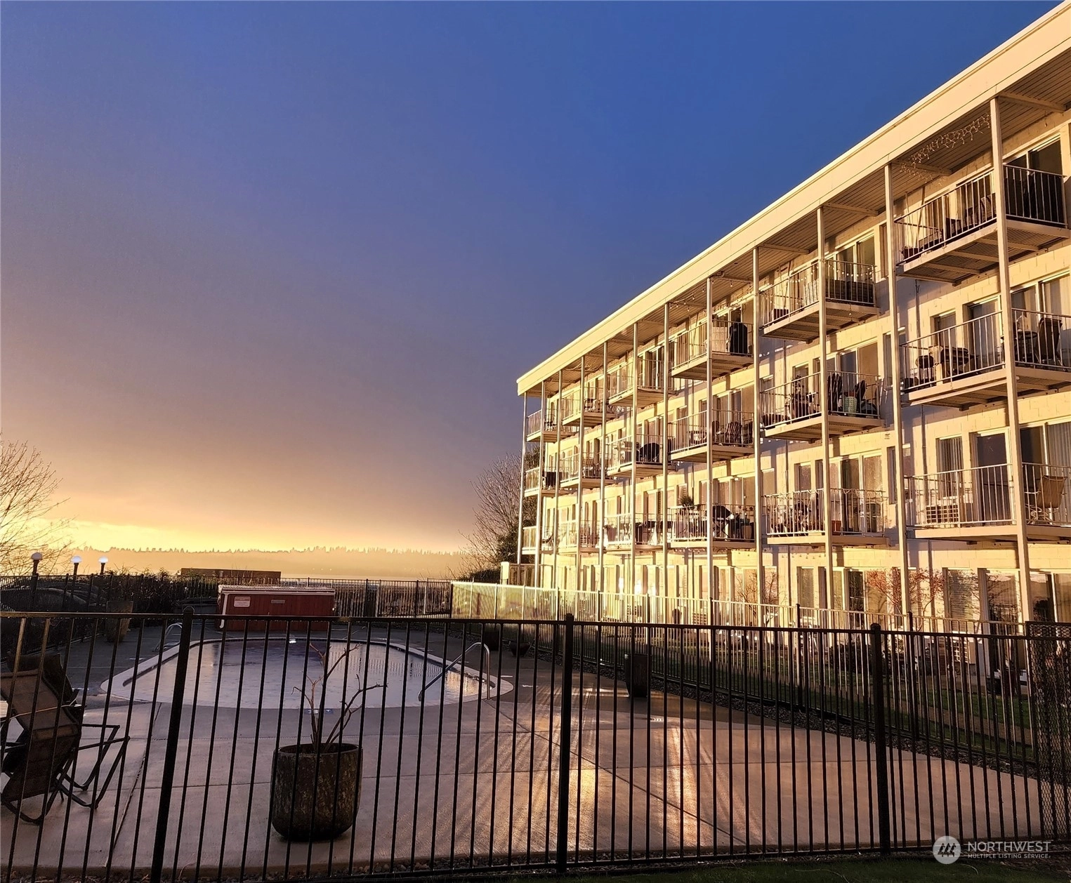 201 2nd St S Unit 104 Unit 104 Kirkland WA 98033