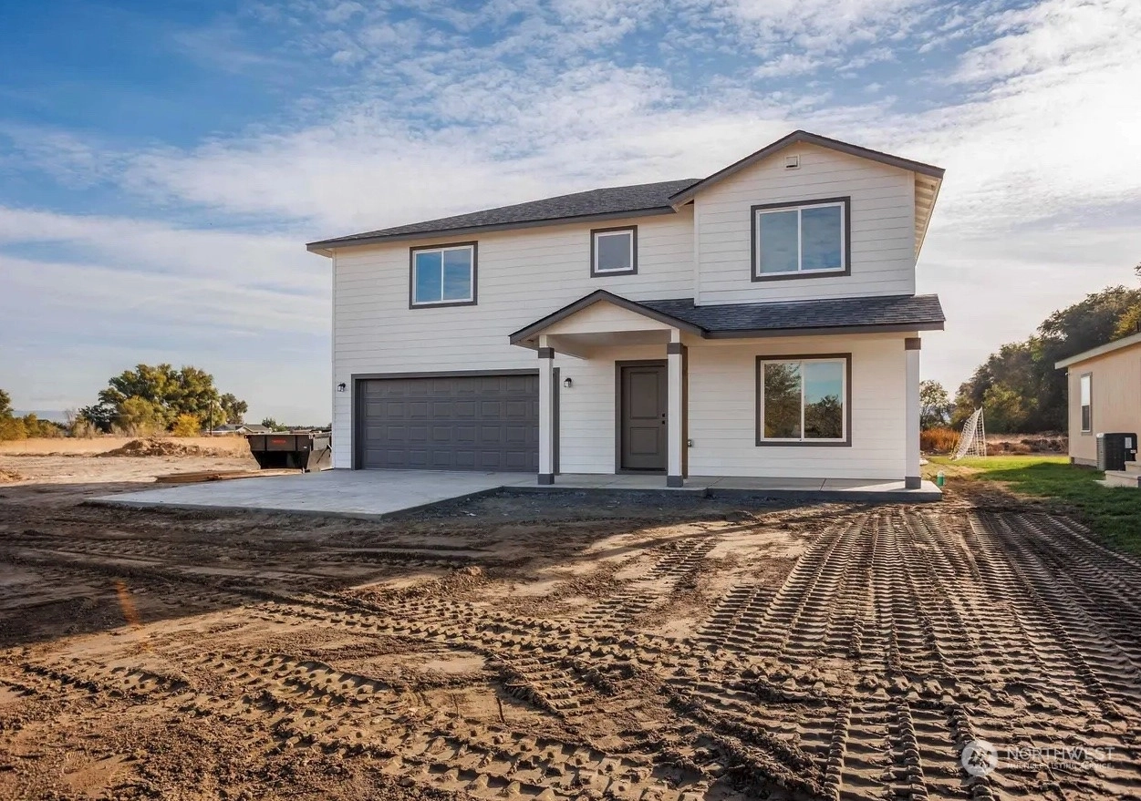 807 S 6th St Mabton WA 98935