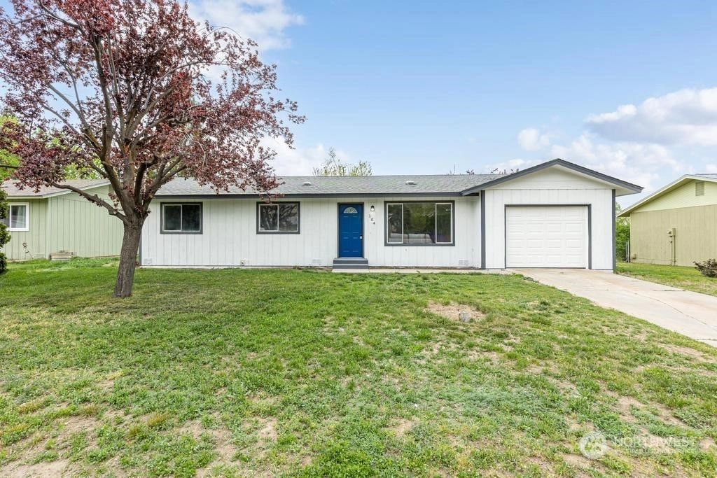 104 Walker Pl Unit  Prosser WA 99350