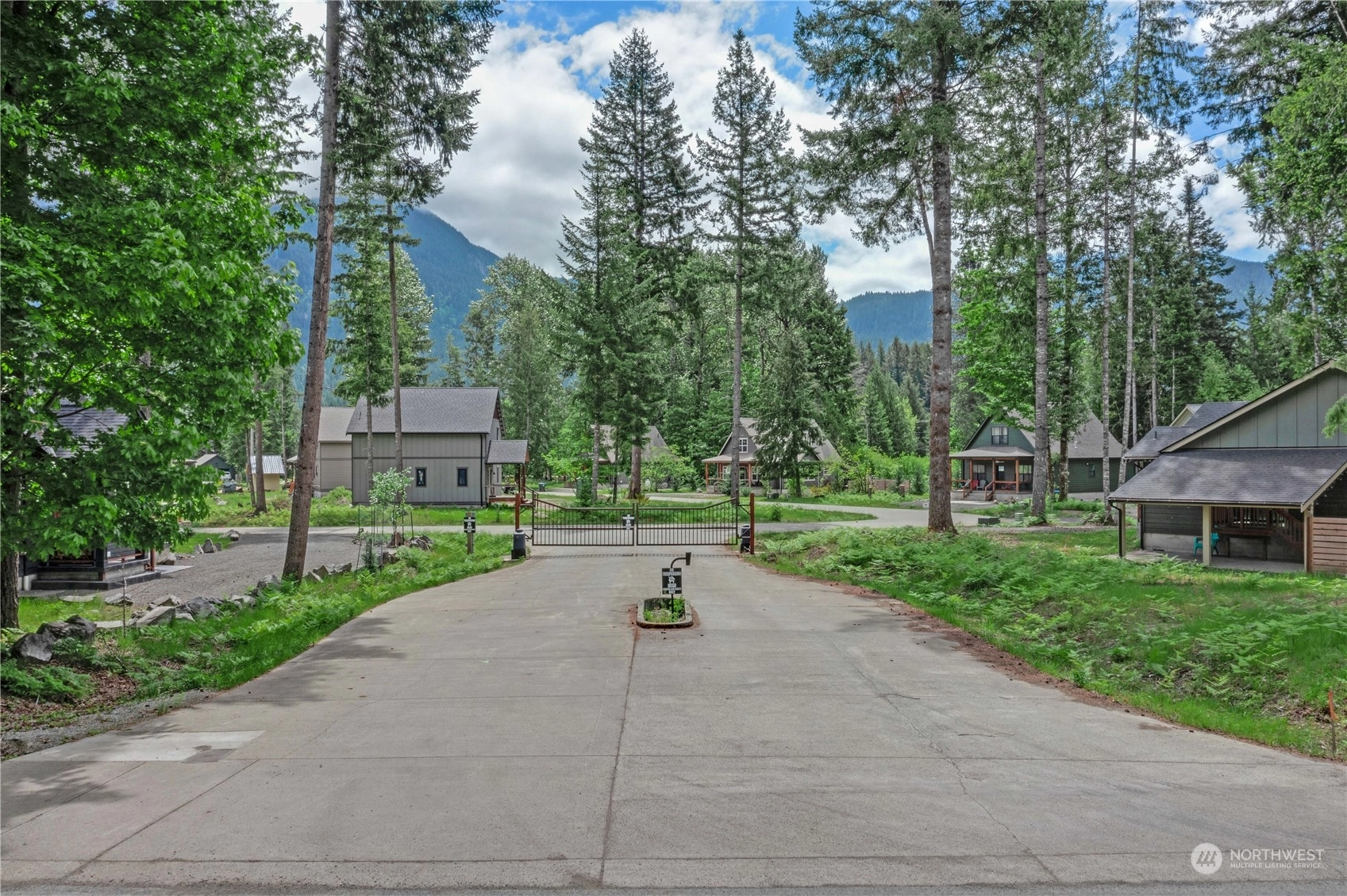 122 Bugle Ln White Pass WA 98361