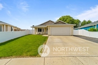502 Millenium Ave Moxee WA 98936