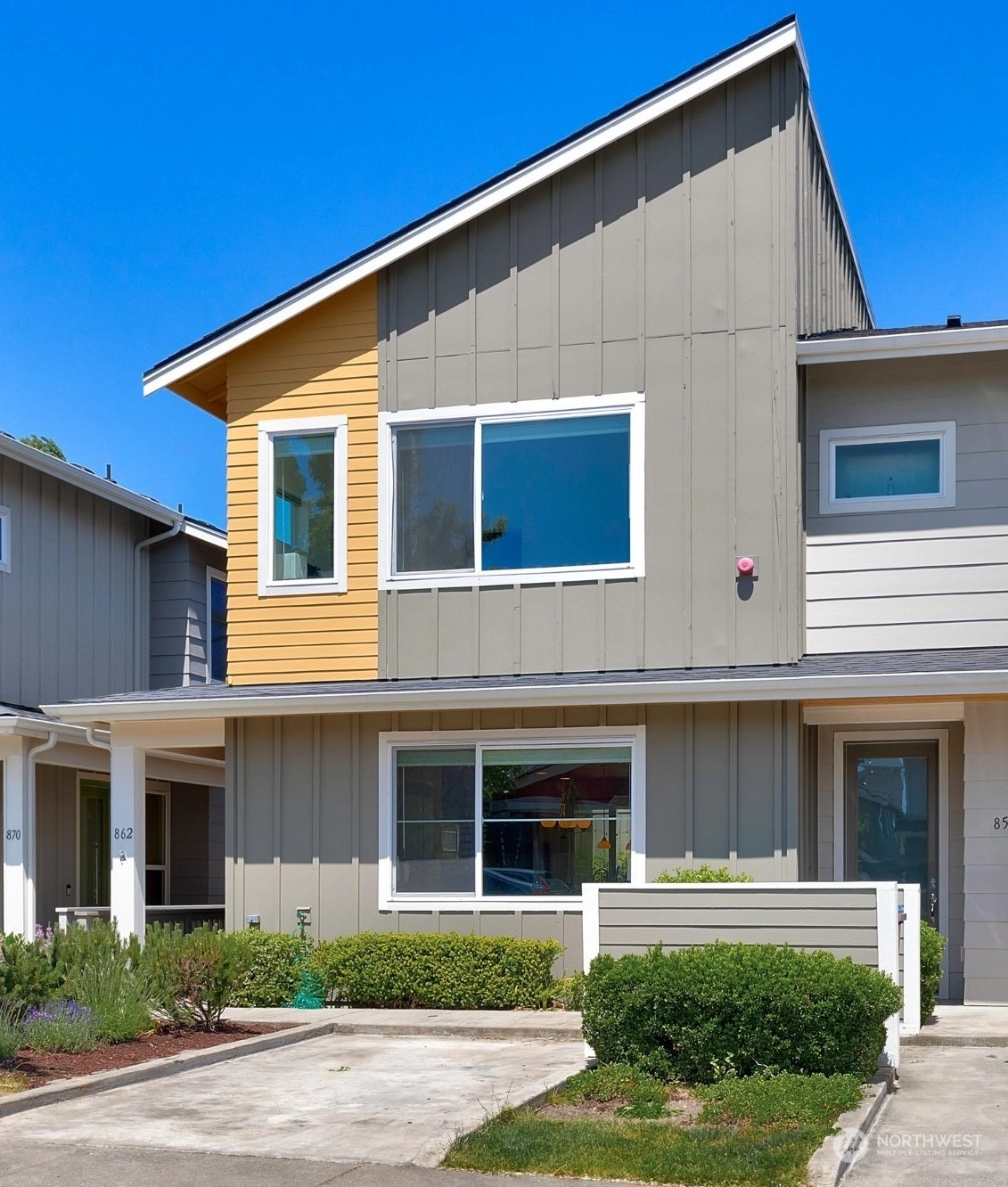 862 SW 96th Pl Seattle WA 98106