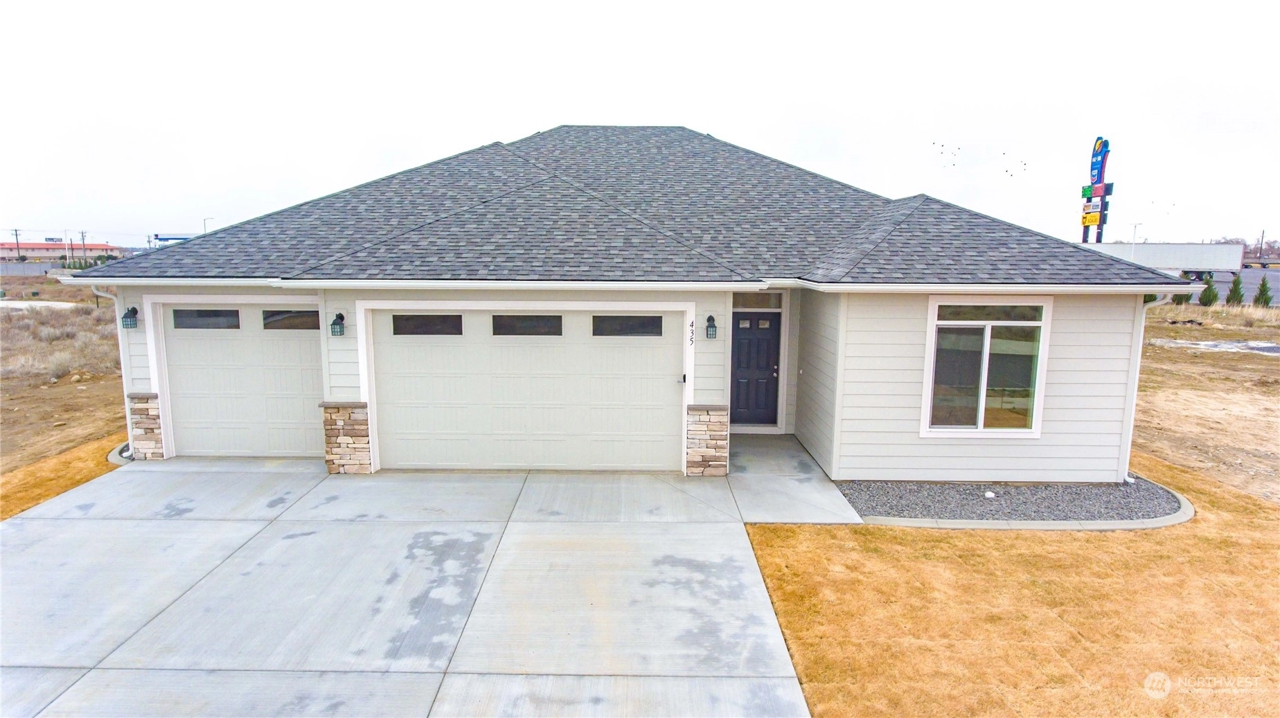 21077 Division 4 NE Soap Lake WA 98851