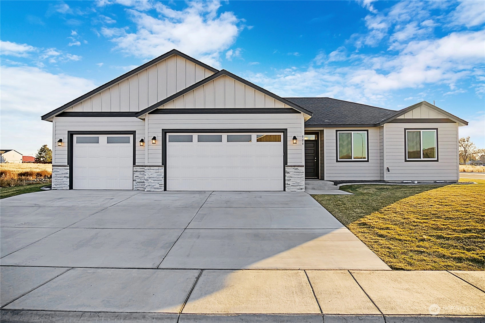 906 5th Ave NE Unit  Ephrata WA 98823