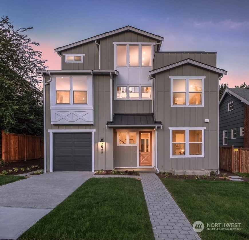 3922 Corliss Ave N Seattle WA 98103