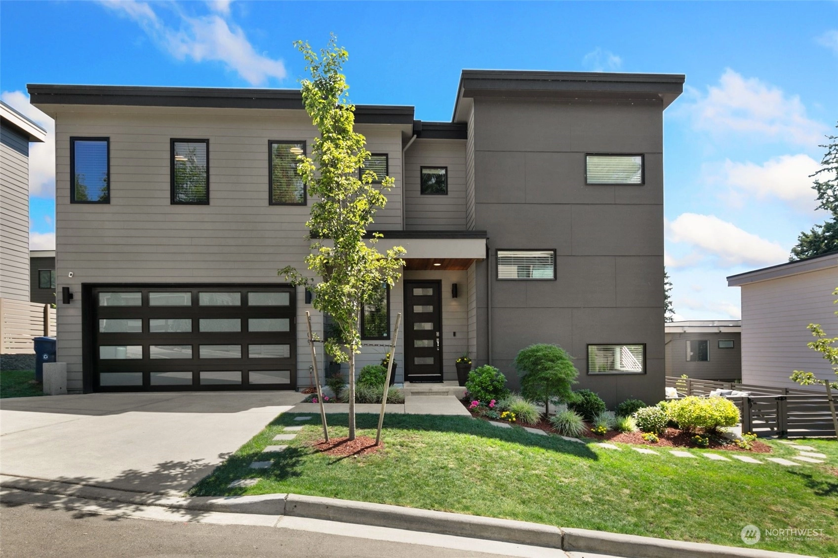 8009 NE 116th Ln Unit  Kirkland WA 98034