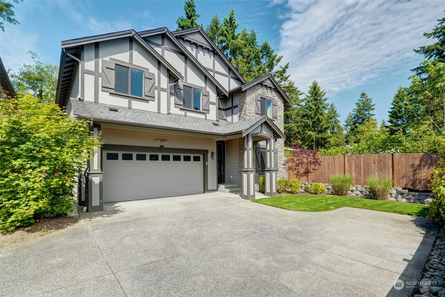 1907 240th Pl SW Unit  Bothell WA 98021