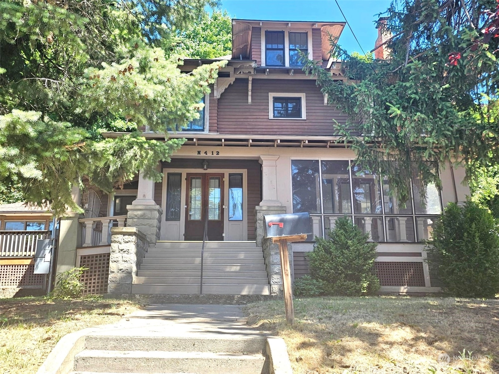412 N Mill St Colfax WA 99111