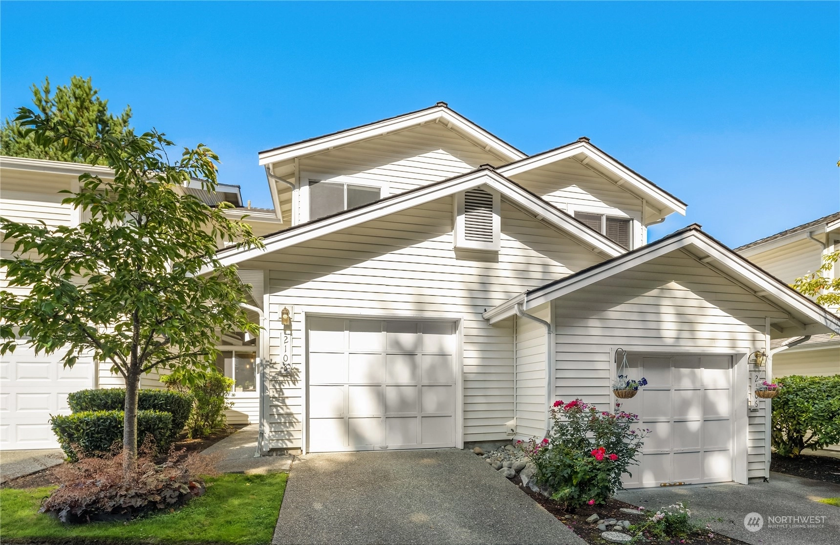 2108 NW Pacific Elm Dr Issaquah WA 98027