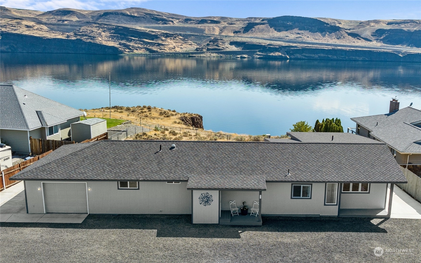 670 Lakeview Ave Vantage WA 98950