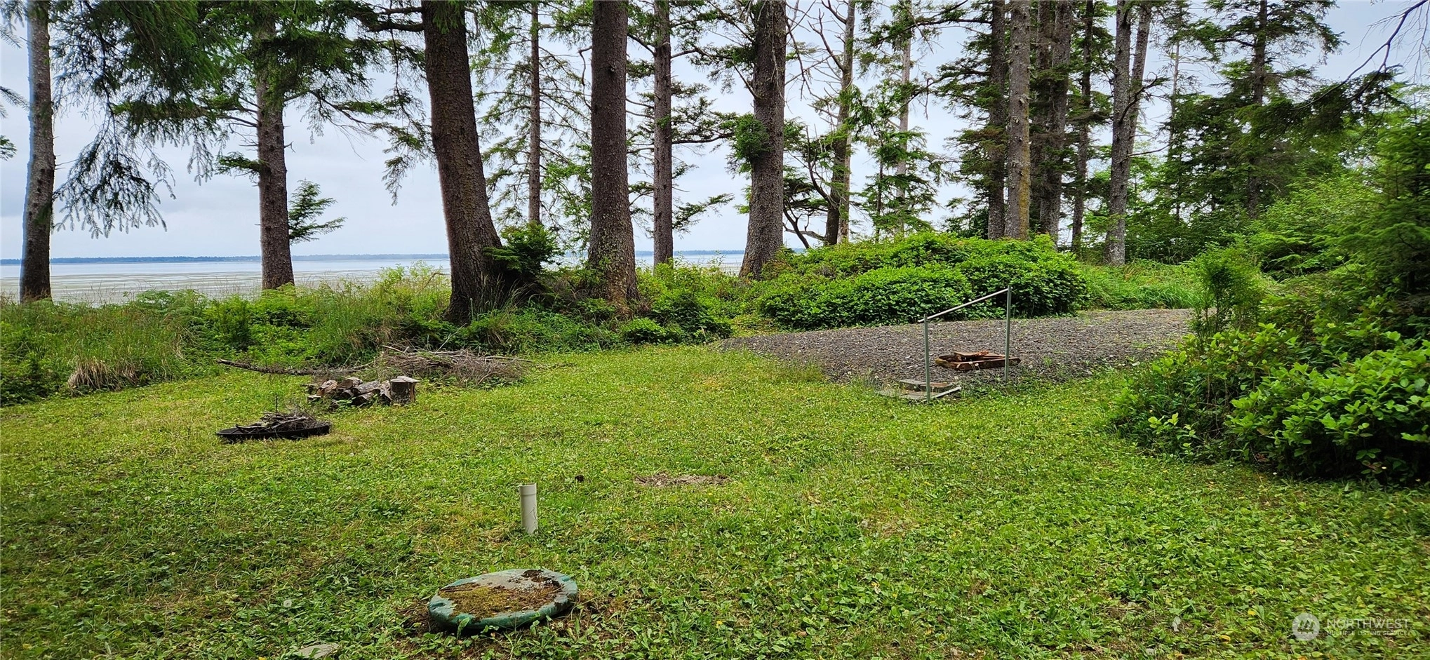 Bay Ln Bay Center WA 98527