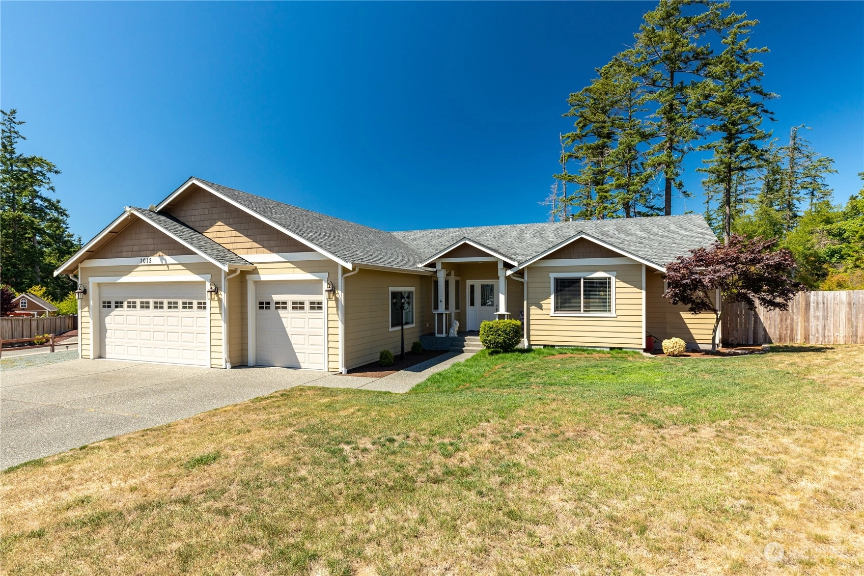 1012 Lyle Ridge Cir Oak Harbor WA 98277