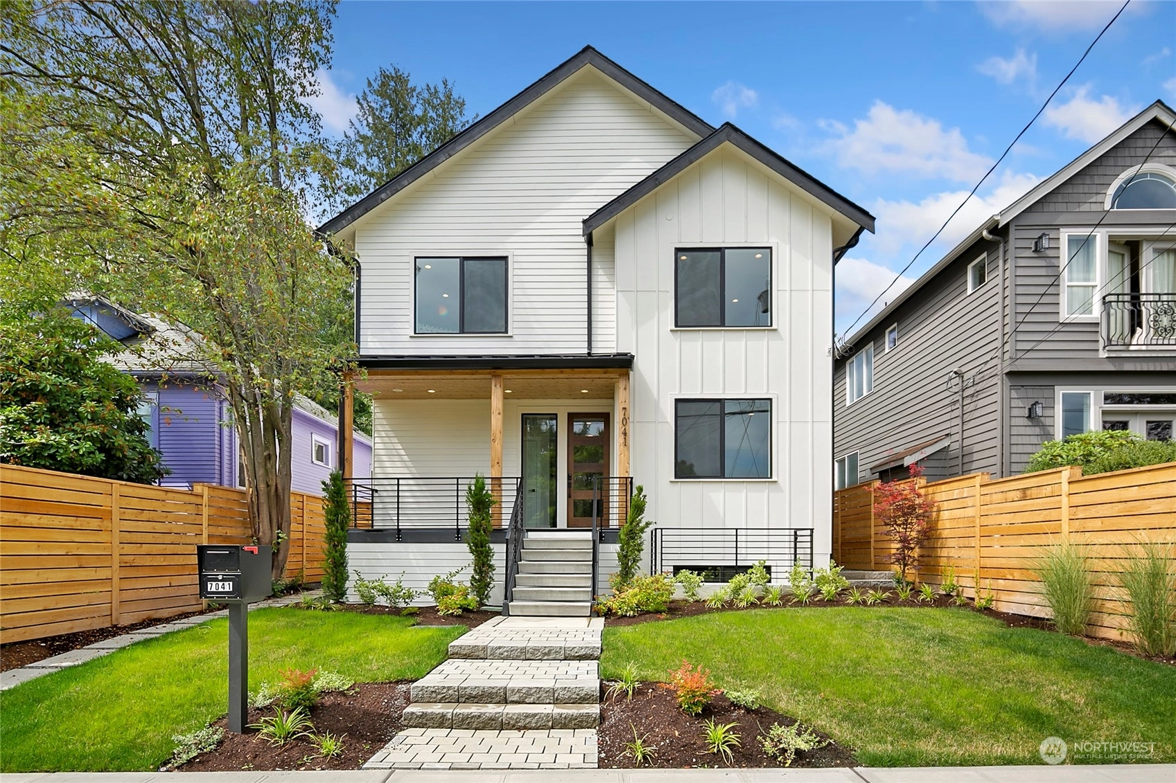 7041 34th Ave NE Seattle WA 98115
