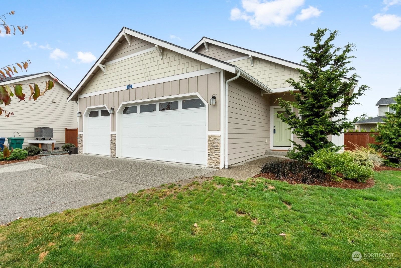 1833 River Walk Ln Burlington WA 98233