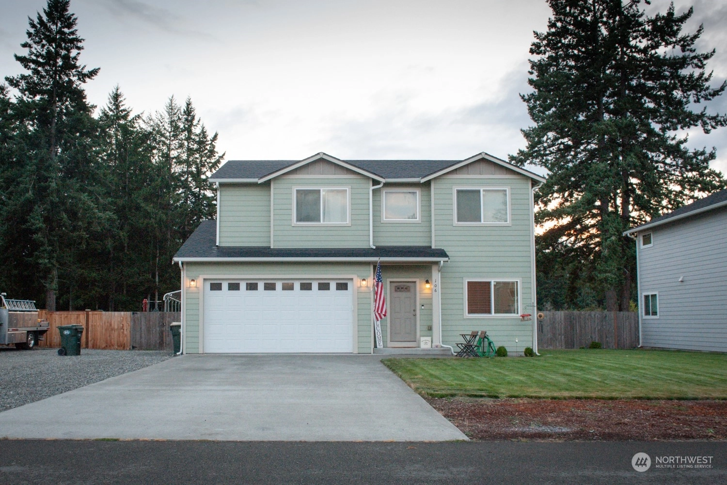106 Carver Walk SE Rainier WA 98576