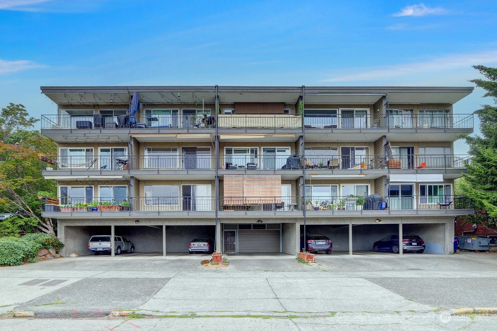 303 N 44th St Unit 202 Unit 202 Seattle WA 98103