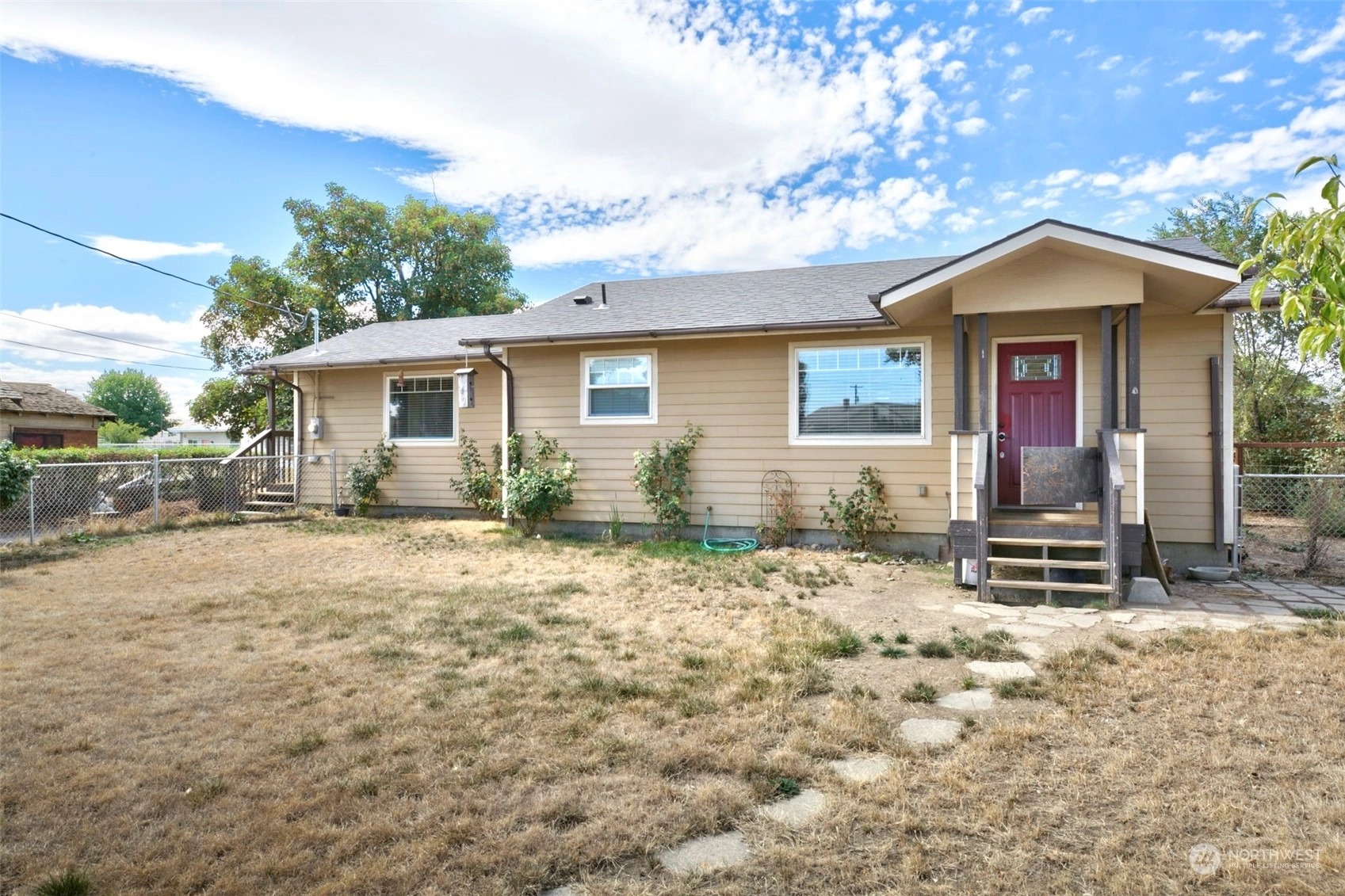 703 Madison Toppenish WA 98948